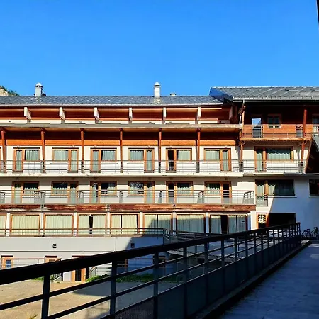 Hotel Village De 3*