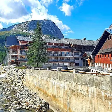 Village De